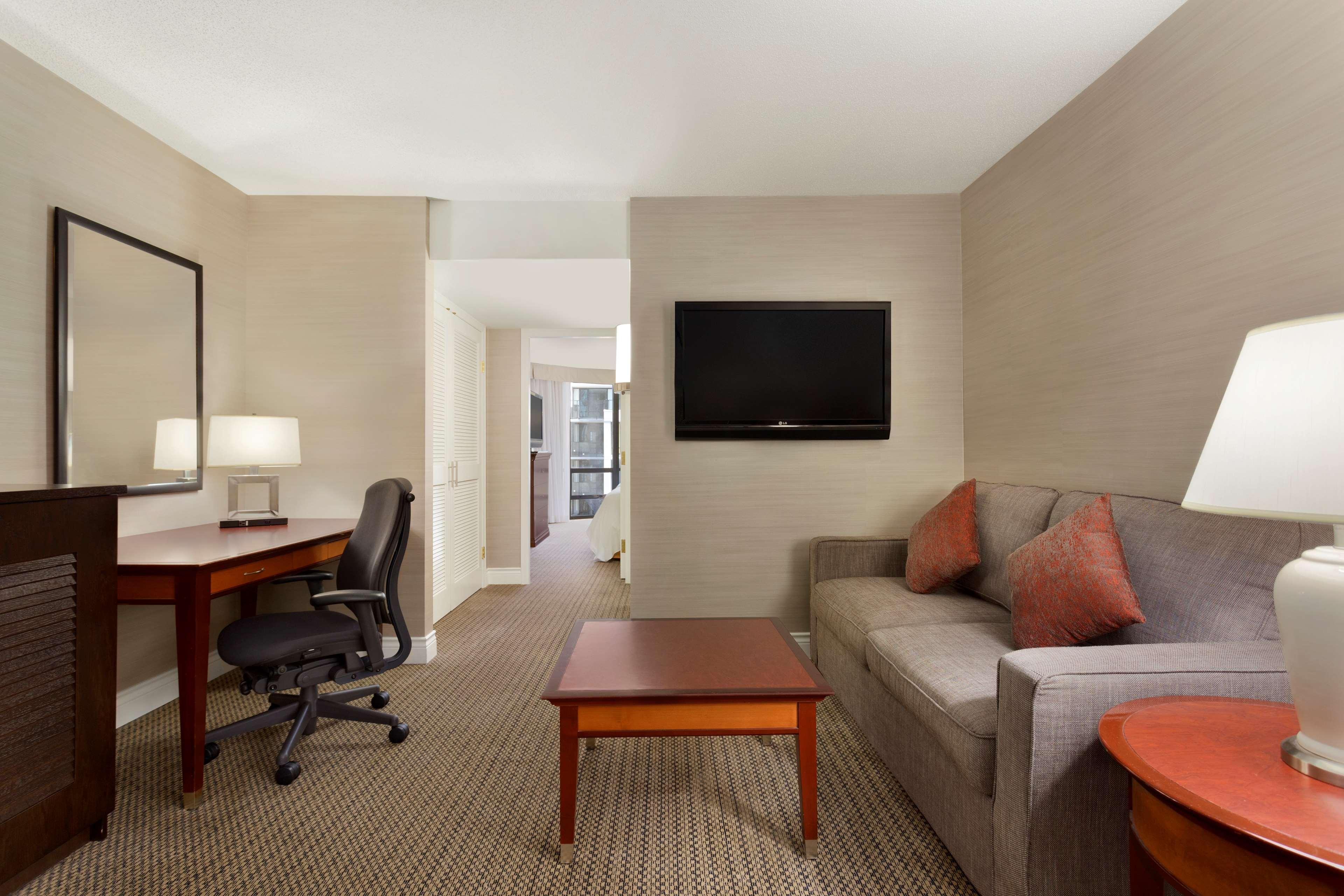 Hilton Vancouver Airport Ричмонд Экстерьер фото