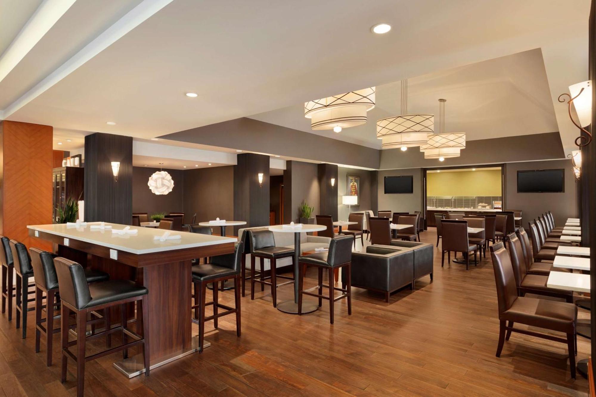 Hilton Vancouver Airport Ричмонд Экстерьер фото